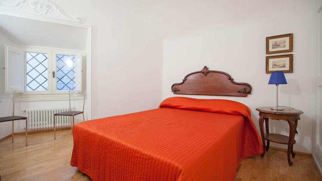 City Center Apartment Roma Habitación foto